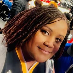 Shante Cruz, a military spouse and a recipient of a full-tuition scholarship to SNHU