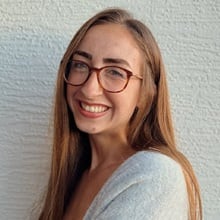 Abigail Syversen-Mark, a graduate, brand copywriter and contributing content writer at SNHU.