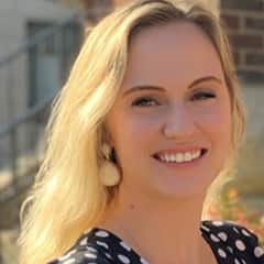 Alyssa Laskowski, a career engagement partner for Career Services at SNHU.