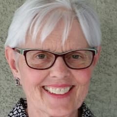 Dr. Carolyn Paul, a sociologist and adjunct faculty member at SNHU.