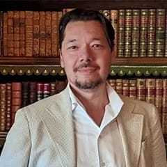 Dr. Christopher Lee, an associate dean of liberal arts for English degrees at SNHU.