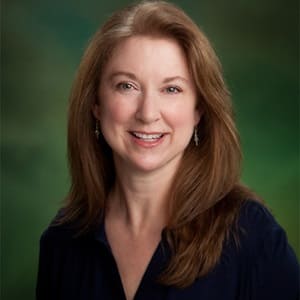 Cindy Alexander, an adjunct instructor and team lead in SNHU's online psychology program.