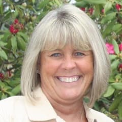 Deanna Bechard, the vice president of SNHU’s Office of the University Registrar.