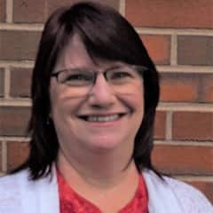 Donna Dukeshire, an academic advisor and adjunct faculty member at SNHU.