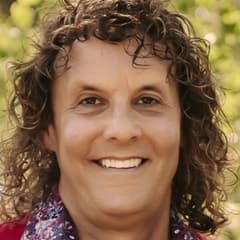 Dr. Russell Ortega Milligan, a graduate communication instructor and academic partner at SNHU.