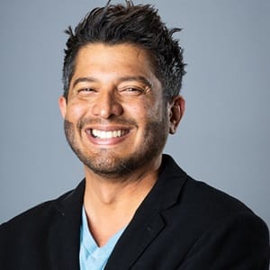 Dr. Enrique N. Barreiro, senior associate dean of business programs at SNHU.