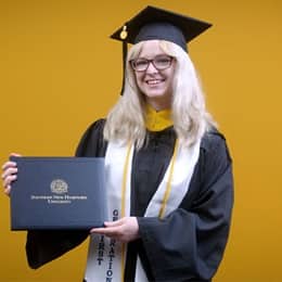 Gigi Bell, a 2025 bachelors in business administration graduate from SNHU.