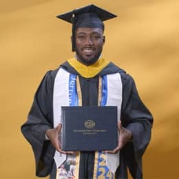 Jerron Trice, a 2024 SNHU graduate who earned his bachelor's degree in business administration. 