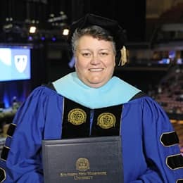  Jodi Gleason, a doctoral graduate from SNHU