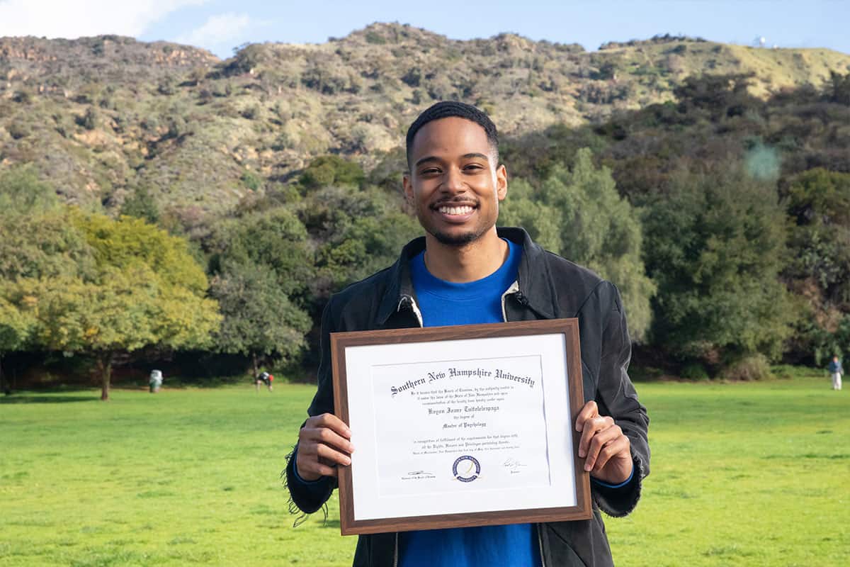 Keyon Tuiteleleapaga '22 '24G, BA in Human Services & MS in Psychology graduate.