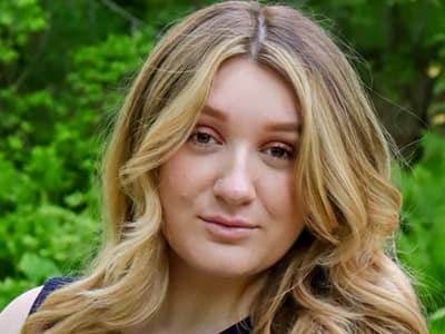 Laura Swedberg, who earned her online associate in marketing in 2019.