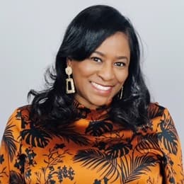 Lori Flowers, SNHU marketing adjunct instructor