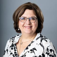 Dr. Susan McKenzie, a senior associate dean of STEM programs at SNHU.